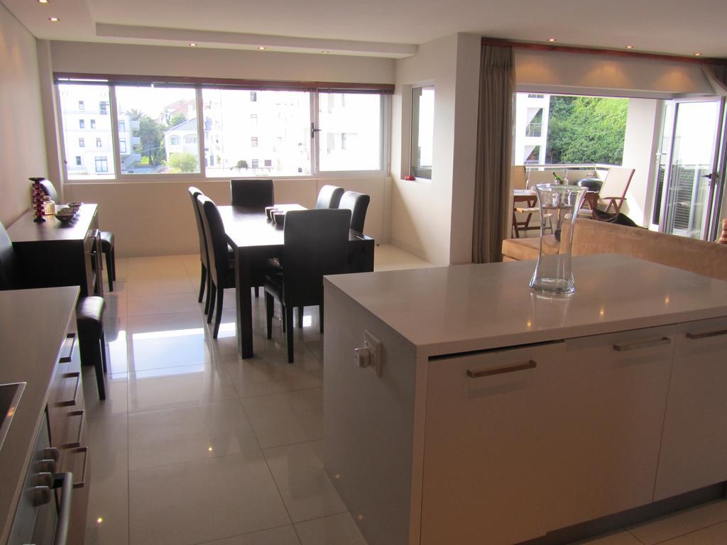 Doverhurst Apartment เคปทาวน์ ภายนอก รูปภาพ