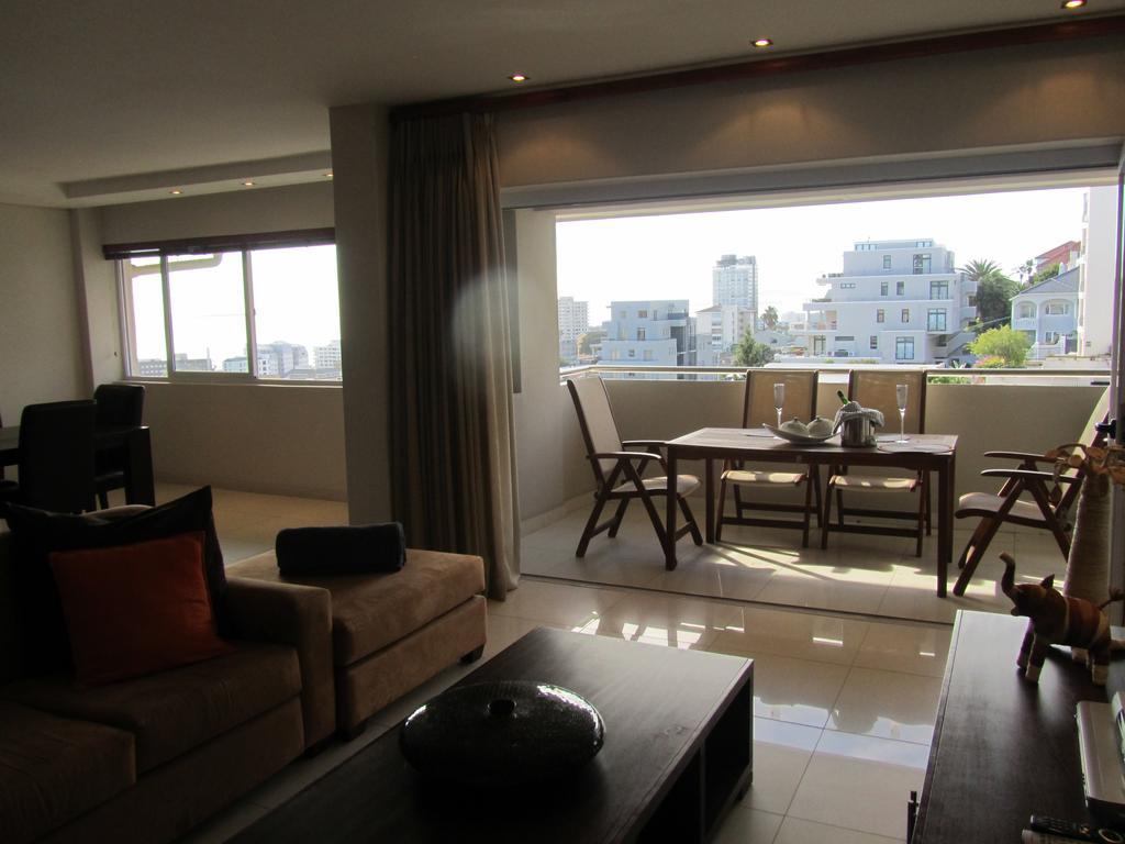 Doverhurst Apartment เคปทาวน์ ภายนอก รูปภาพ