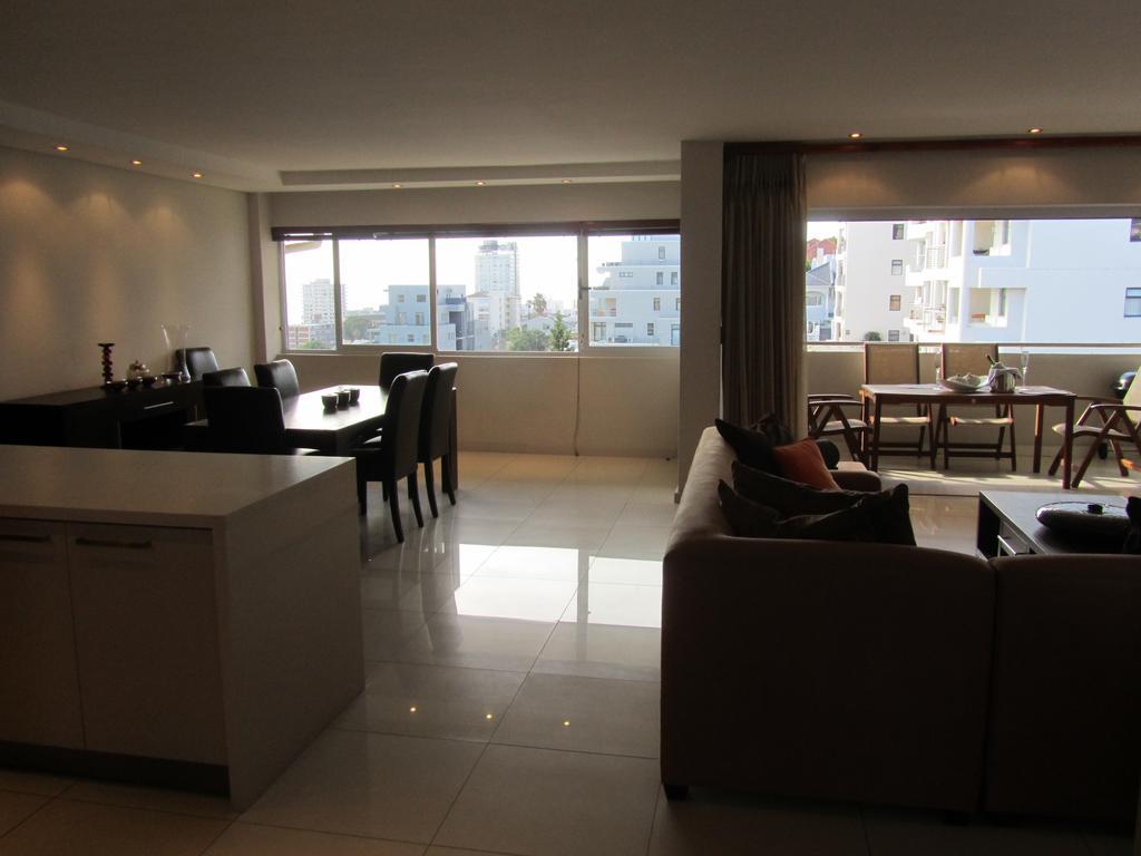 Doverhurst Apartment เคปทาวน์ ภายนอก รูปภาพ